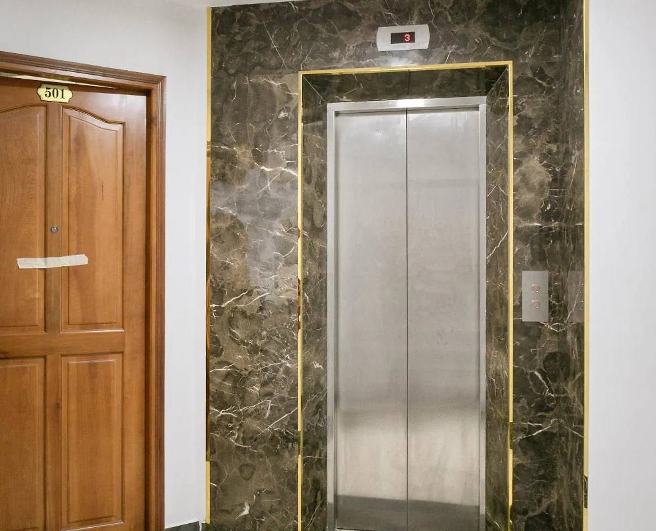 Le House - 1A Btw Airport And D1 Center, Fast Wifi And Check-In 24-7 Apartment Ho Chi Minh City